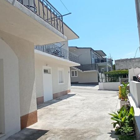 E&A Apartman Baška Voda Kültér fotó