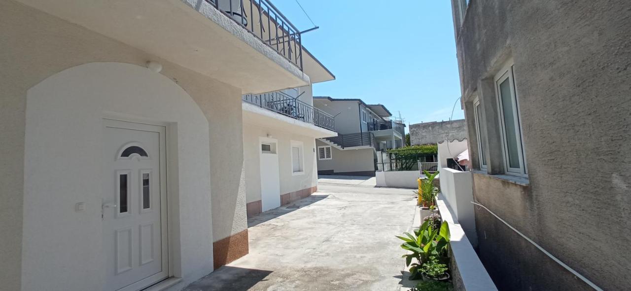 E&A Apartman Baška Voda Kültér fotó