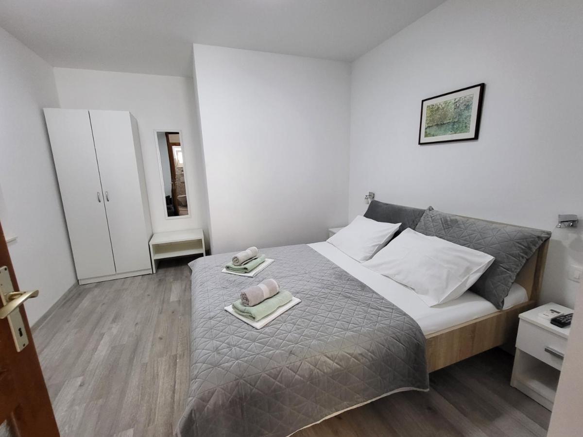 E&A Apartman Baška Voda Kültér fotó