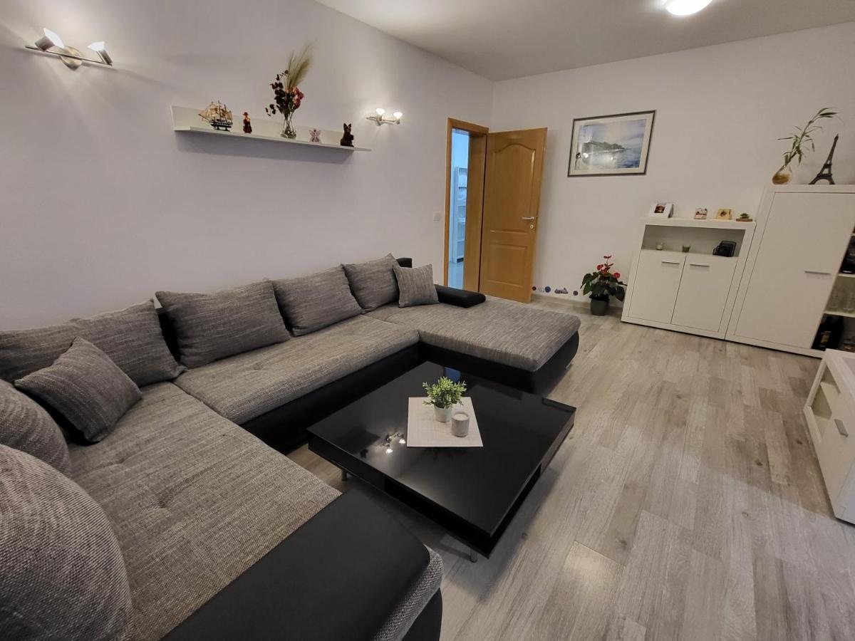 E&A Apartman Baška Voda Kültér fotó
