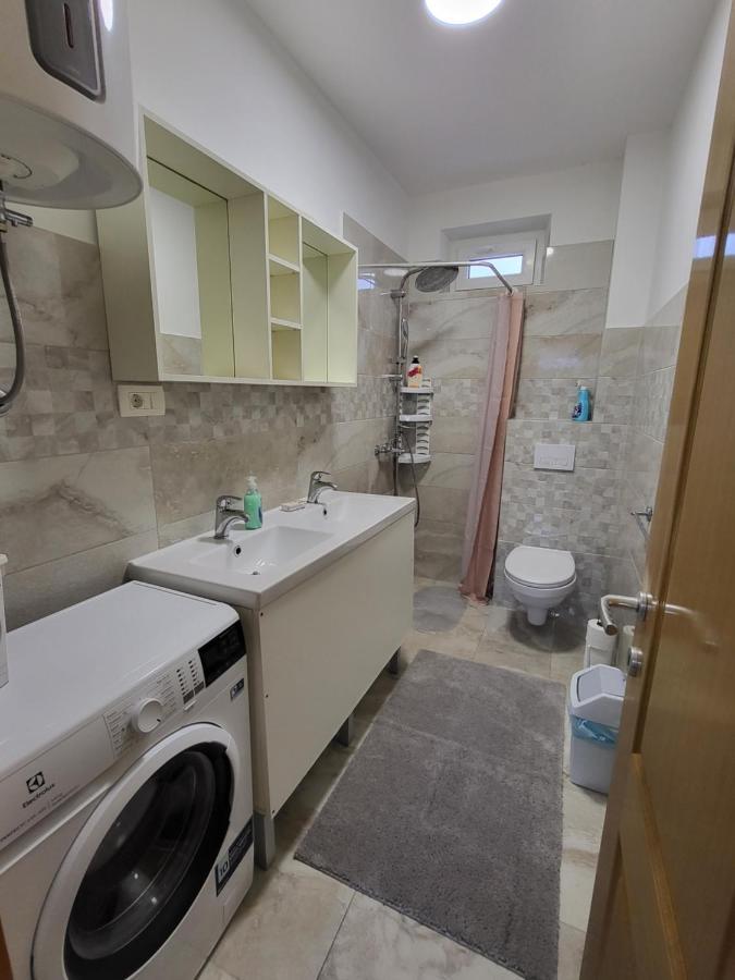 E&A Apartman Baška Voda Kültér fotó