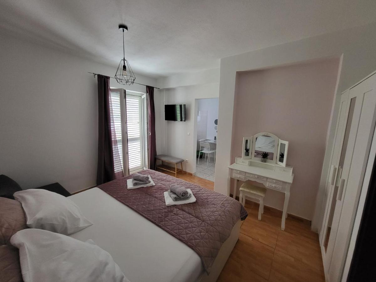 E&A Apartman Baška Voda Kültér fotó